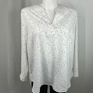 Carolina Belle | NWT White with Black Hearts Blouse